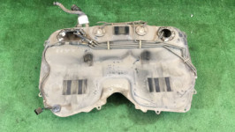 油箱 SUBARU LEGACY OEM 42120AC020 BG5 BG9 BD5 BD9 1996 EJ20