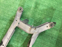 Travessa traseira SUBARU LEGACY OEM 20152AE001 BH9 BHE BH5 BE5 BE9 BEE 2001 EJ206