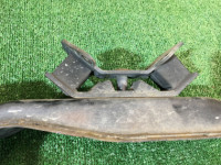 变速箱横梁 SUBARU LANCASTER OEM 41022AC150, 41011AE010 BHE BH9 1998 EJ254