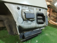 左后翼子板 SUBARU LANCASTER OEM 51410AE170 BHE BH9 1998 beige 8L5