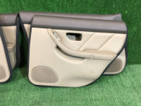 车门饰板 кожа SUBARU LANCASTER OEM 94210AE360AD, 94210AE370AD, 94220AE220AD, 94220AE230AD BH9 BHE BH5 BE5 BE9 BEE 1998 beige 8L5