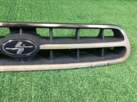 กระจังหน้า SUBARU LANCASTER OEM 91121AE020 BHE BH9 1998 beige 8L5