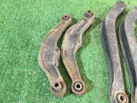 Braços de suspensão traseiros SUBARU LANCASTER OEM 20250AE030, 20250AE050, 20250AE010, 20250AE000 BHE BH9 1998 EJ254
