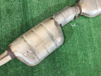 ท่อไอเสียท่อนกลาง SUBARU LANCASTER OEM 44300AE120 BH9 BE9 1998 EJ254
