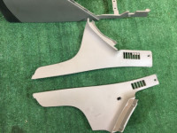 Porta-luvas e apoio de braço кожа SUBARU LANCASTER OEM 92111AE030AD BHE BH9 BH5 2000 white 07C