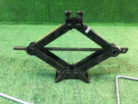 千斤顶 SUBARU LANCASTER OEM 97030AC061 BHE 2000