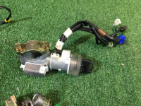 Conjunto de fechaduras SUBARU LANCASTER OEM 57491AE541 BHE 2000 white 07C