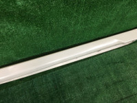 ชายบันไดขวา SUBARU LANCASTER OEM 91111AE080YF BHE BH9 2000 white 07C