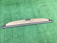 Bandeja del maletero SUBARU LANCASTER OEM 65550AE002DG BHE BH9 BH5 2000 white 07C