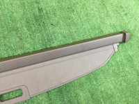 Bandeja del maletero SUBARU LANCASTER OEM 65550AE002DG BHE BH9 BH5 2000 white 07C
