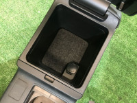 Porta-luvas e apoio de braço SUBARU OUTBACK OEM 92111AG200JC BPE BP9 BP5 2005 gold 39J