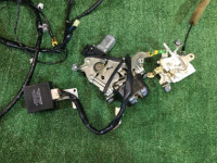 Fecho automático da porta da bagageira SUBARU OUTBACK OEM 63031AG001, 63160AG001, 63224AG000 BPE BP9 BP5 2005 gold 39J
