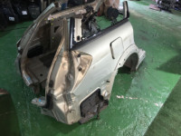 右リアフェンダー SUBARU OUTBACK OEM 51490AG0209P BPE BP9 2005 gold 39J