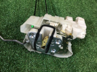 กลอนล็อกประตูหน้าซ้าย SUBARU OUTBACK OEM 61031AG011 BPE 2005 gold 39J