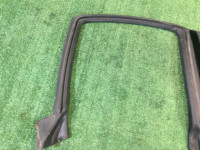 Borracha da porta direita SUBARU OUTBACK OEM 63521AG000 BPE BP9 BP5 2005 gold 39J