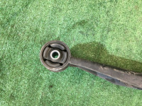 Apoio do diferencial SUBARU FORESTER OEM 41310FC000 SF5 SF9 2000 EJ201