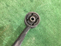 Apoio do diferencial SUBARU FORESTER OEM 41310FC000 SF5 SF9 2000 EJ201