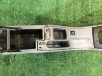 手套箱与扶手 высокий SUBARU FORESTER OEM 92060FC020ND SF5 SF9 2000 black 47A