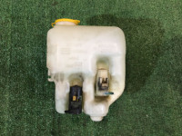 กระปุกน้ำฉีดกระจก SUBARU FORESTER OEM 86610FC000 SF5 SF9 2000 EJ201