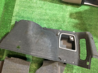 Tapizado del maletero SUBARU FORESTER OEM 94063FC001OE, 94063FC011OE, 95020FC011OE, 95020FC041OE, 95020FC041OE SF5 SF9 2000 black 47A