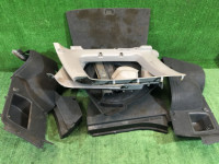 แผงบุห้องเก็บของท้าย 94063FC001OE, 94063FC011OE, 95020FC011OE, 95020FC041OE, 95020FC041OE SUBARU FORESTER