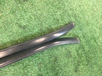 フロントガラスモール SUBARU FORESTER OEM 91013FC000, 91013FC000 SF5 SF9 2000 black 47A