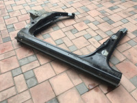 Painel inferior lateral esquerdo SUBARU FORESTER OEM 51402FC071 SF5 SF9 2000 black 47A