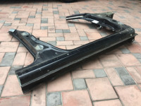 Painel inferior lateral direito SUBARU FORESTER OEM 51402FC061 SF5 SF9 2000 black 47A