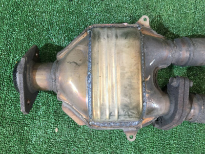 エキゾーストマニホールド Штаны SUBARU OUTBACK OEM 44620AA180, 44620AA170 BPE BLE 2005 EZ30