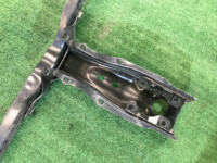 差速器支座 SUBARU FORESTER OEM 41310SA001 SG5 2005 EJ205