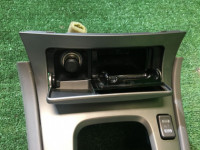 Glovebox and armrest высокий SUBARU FORESTER OEM 92173SA000ND, 92113FE100ND, 92114SA040ND, 92136FE000ND SG5 SG9 SG 2005 48W