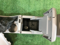 Glovebox and armrest высокий SUBARU FORESTER OEM 92173SA000ND, 92113FE100ND, 92114SA040ND, 92136FE000ND SG5 SG9 SG 2005 48W