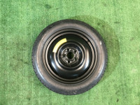 Roda sobresselente T135/80D16 SUBARU FORESTER OEM 28121PA042 SG5 SG9 2003