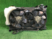 Radiador del motor SUBARU FORESTER OEM 45111SA030 SG5 2003 EJ202
