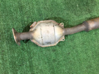 排气中段 SUBARU FORESTER OEM 44200FE180 SG5 2003 EJ202