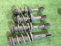 Amortecedores SUBARU FORESTER OEM 20310SA041, 20310SA051, 20330SA090, 20360SA000, 20360SA010 SG5 SG9 SG 2003 EJ202