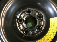 Roda sobresselente T135/70D17 102M SUBARU LEGACY OEM 28121FE020, 28151FE001 BLE BPE BP5 BL5 2004