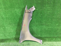 Guarda-lamas dianteiro esquerdo SUBARU LEGACY OEM 57110AG0109P BLE BPE BP5 BL5 2004 grey 45A