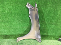 Guarda-lamas dianteiro direito SUBARU LEGACY OEM 57110AG0009P BLE BPE BP5 BL5 2004 grey 45A