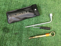 Conjunto de ferramentas 97010AG000 SUBARU LEGACY