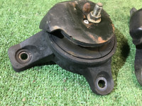 发动机支座 SUBARU LEGACY OEM 41022AG021, 41022AG031 BLE BPE 2004 EZ30