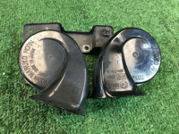 Horns SUBARU LEGACY OEM 86012AG030, 86012AG020 BLE BPE BP5 BL5 2004 EZ30