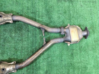 ท่อร่วมไอเสีย Штаны SUBARU LEGACY OEM 44620AA180, 44620AA170 BLE 2004 EZ30