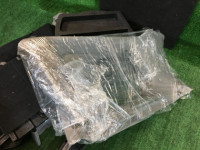 Tapizado del maletero SUBARU FORESTER OEM 94027SA070JA, 94027SA050JA, 95015SA011ML, 95067SA010ML, 95067SA000ML SG5 SG9 SG 2006 black 32J