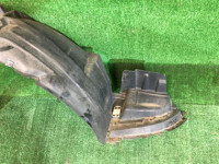 右フロントインナーフェンダー SUBARU FORESTER OEM 59110SA022 SG5 SG9 SG 2006 black 32J