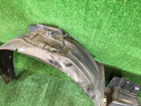 右フロントインナーフェンダー SUBARU FORESTER OEM 59110SA022 SG5 SG9 SG 2006 black 32J