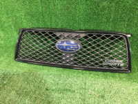 フロントグリル SUBARU FORESTER OEM 91121SA091VW SG5 SG9 SG 2006 black 32J