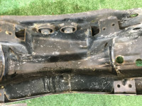 Travesaño trasero SUBARU LEGACY OEM 20151AC050 BG5 BG9 BD5 BD9 1997 EJ20H