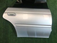 Porta traseira direita SUBARU LEGACY OEM 61400AC300 BG5 BG9 1997 Silver 406