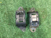 ขายึดเหล็กกันโคลงหลัง 20520AA001, 20520AA011 SUBARU LEGACY
